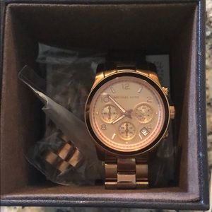 Michael kors rose gold watch